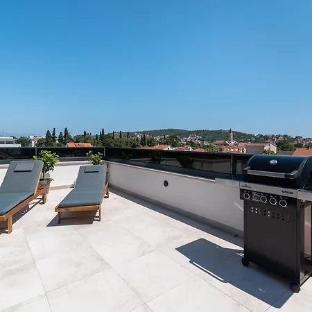 Penthouse Luka Daire *