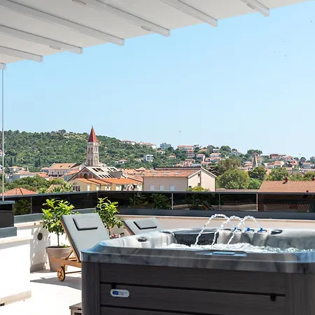Penthouse Luka * Trogir