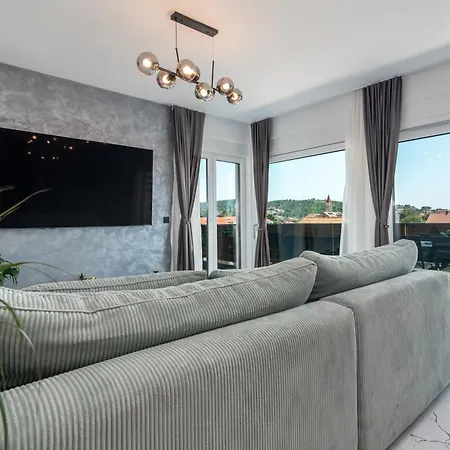 Daire Penthouse Luka Trogir