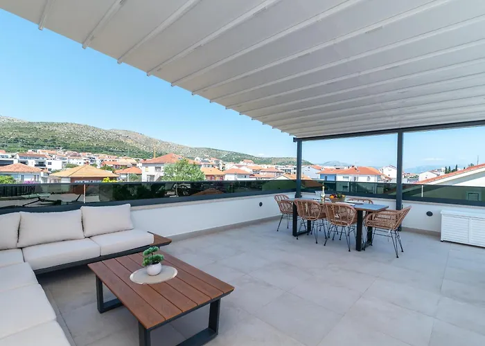 Penthouse Luka Apartment *