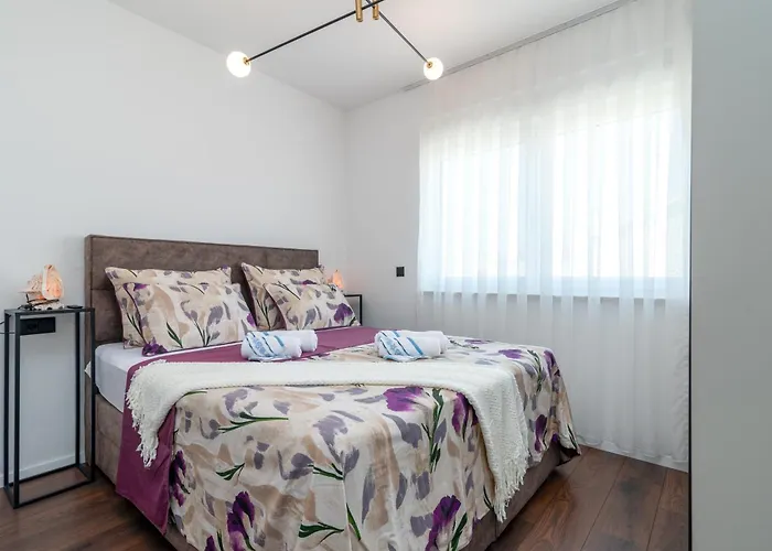 Apartment Penthouse Luka Trogir