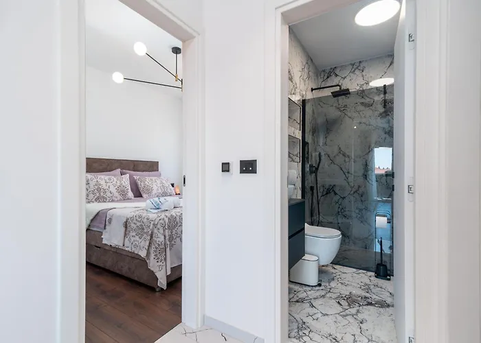 Apartment Penthouse Luka *