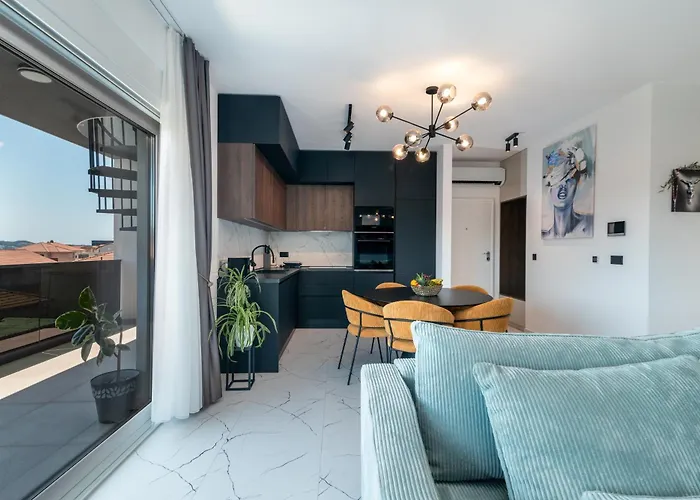 Penthouse Luka Apartment *