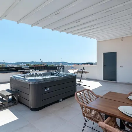 Penthouse Luka Trogir