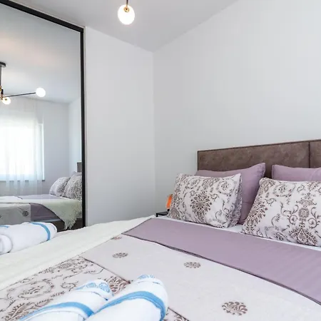 Penthouse Luka Apartment Trogir