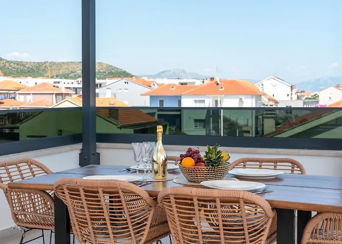 Appartement Penthouse Luka Trogir