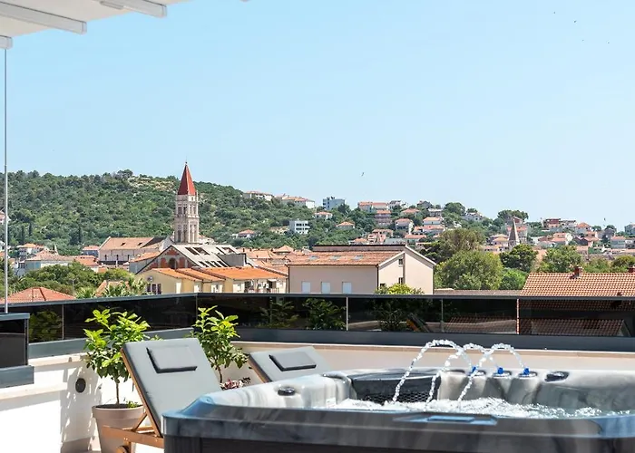 Penthouse Luka * Trogir