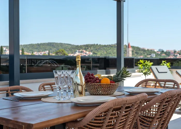 Appartement Penthouse Luka *